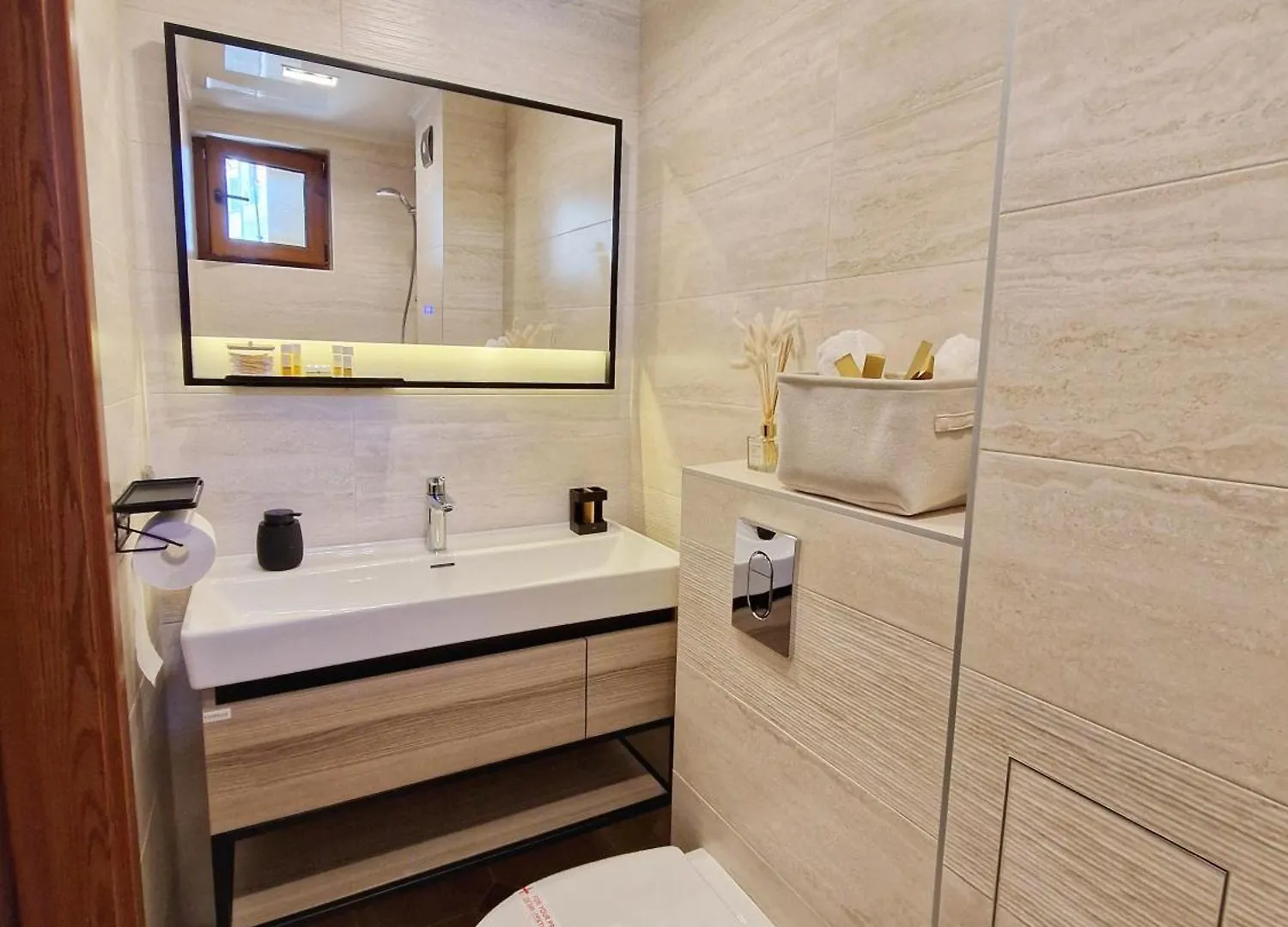Apartment Delux Apart Vulchevi With Parking Burgas Bulgaria